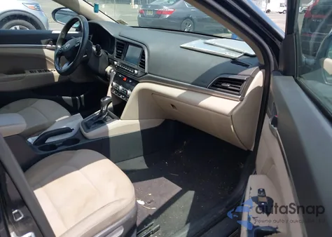 2020 Hyundai Elantra Value Edition z USA, uszkodzony, nr VIN 5NPD84LF8LH624511